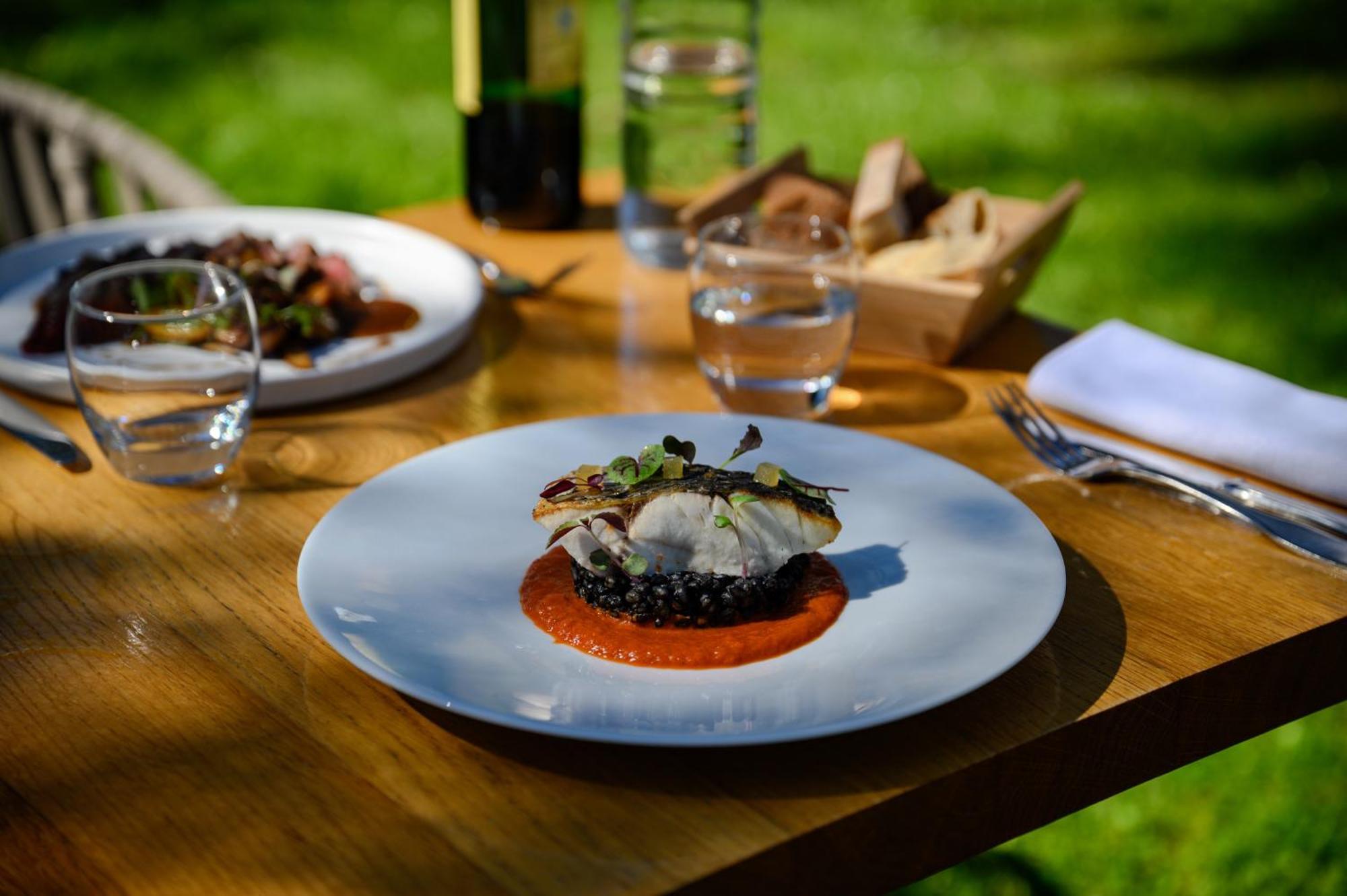 Pey La Tour - Logis Hotels & Restaurant Salleboeuf Kültér fotó
