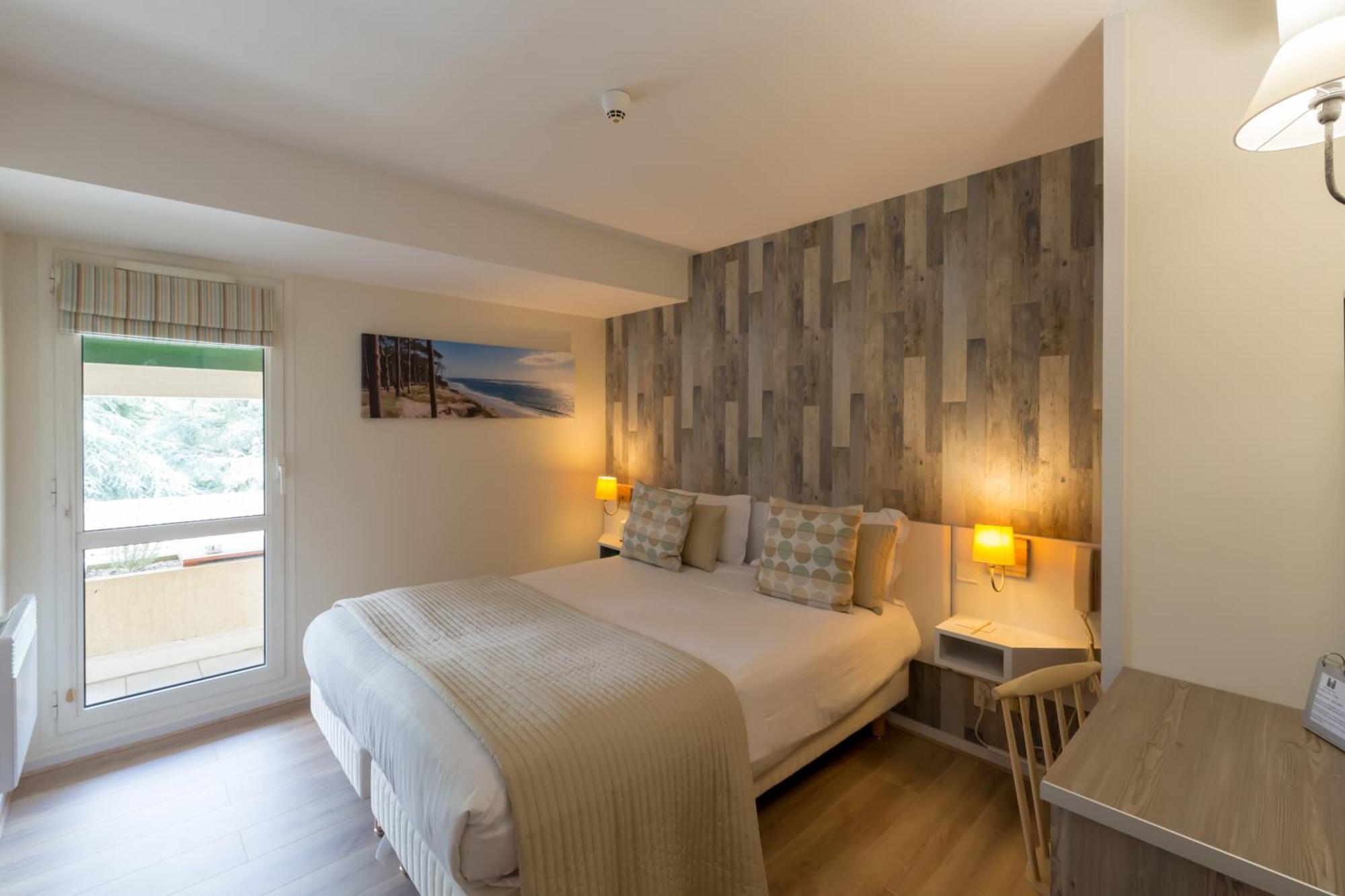Pey La Tour - Logis Hotels & Restaurant Salleboeuf Kültér fotó