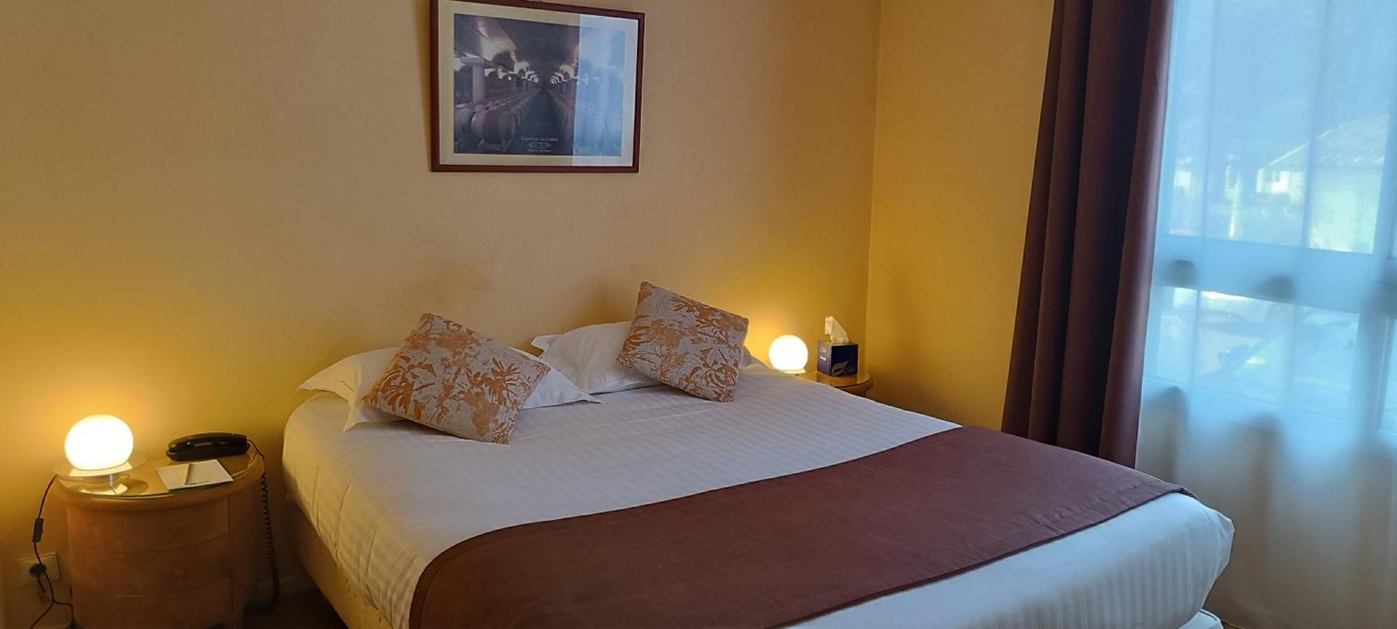 Pey La Tour - Logis Hotels & Restaurant Salleboeuf Szoba fotó